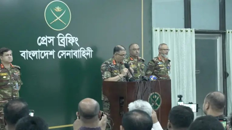 সেনা কর্মকর্তাদের বিরুদ্ধে গুম মামলা: গ্রেফতারি পরোয়ানা না পেলেও হেফাজতে ১৫ জন, জানাল সেনাবাহিনী