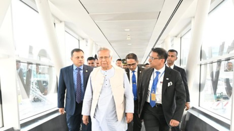 ড. মুহাম্মদ ইউনূস বিশ্ব খাদ্য ফোরামে যোগ দিতে রোমে পৌঁছেছেন